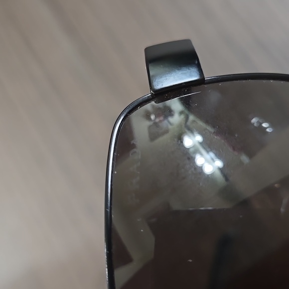 Authentic Prada sunglasses - Picture 7 of 10